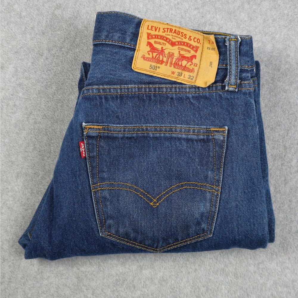 Levi's 501 Mens 31x30 Original Fit Button Fly Medium Wash Straight Leg Jeans